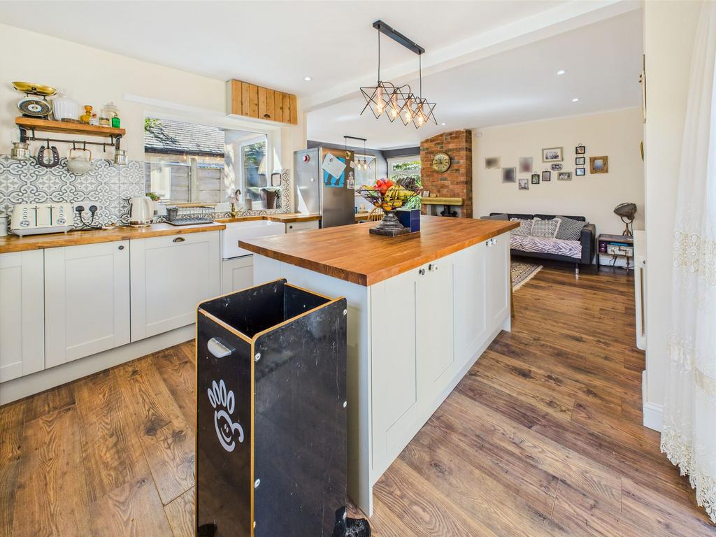 Kitchen Diner - Kitchen Area
