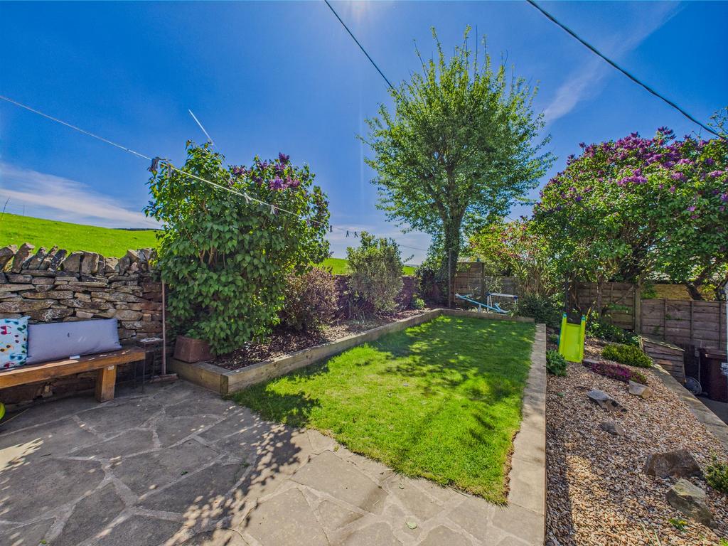 Rear Garden - Raised Lawn
