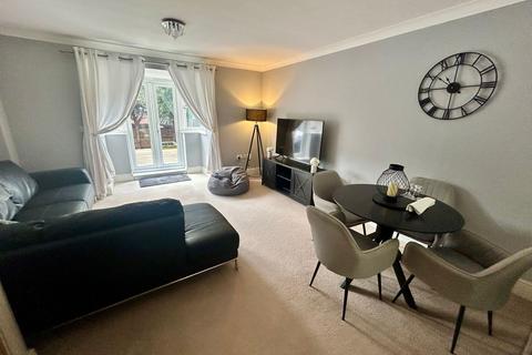 3 bedroom terraced house to rent, Horace Road, Rochester, ME2