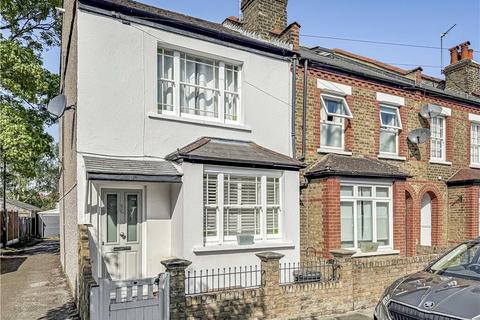 16 Seaton Road, Whitton, Twickenham, TW2 7AT