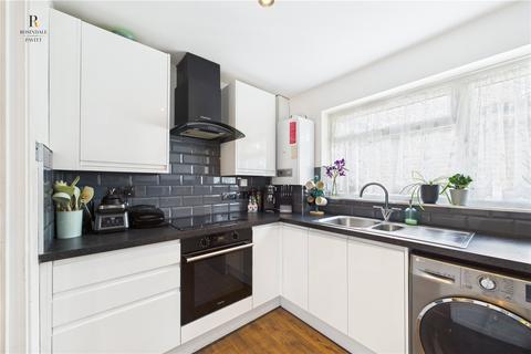 2 bedroom apartment for sale, Twickenham Close, Beddington, CR0