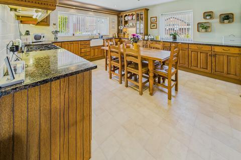 8 Broadhey View, New Mills, High Peak, SK22 3DE