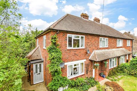 22 Crewes Lane, Warlingham, CR6 9NS