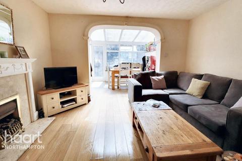 2 bedroom semi-detached house for sale, Bromford Close, Northampton