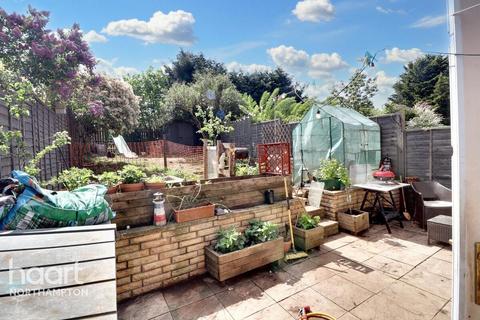 10 Bromford Close, Little Billing, Northampton, NN3 9HS