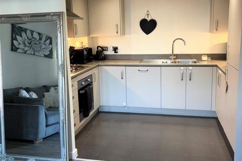 2 bedroom apartment for sale, Flat 18, Heathfield House, Carpenters Close, Newbury