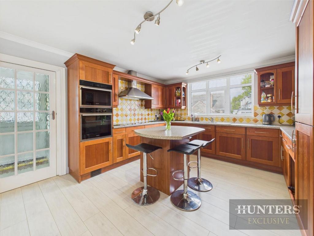 CAM05316 G0-PR0059-STILL021.jpg