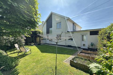 11 Gloweth View, Truro, TR1 3JZ