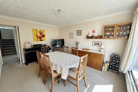 11 Gloweth View, Truro, TR1 3JZ
