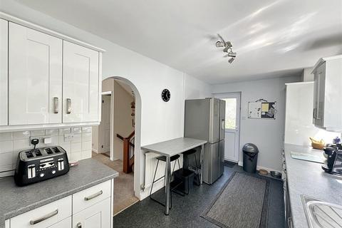11 Gloweth View, Truro, TR1 3JZ