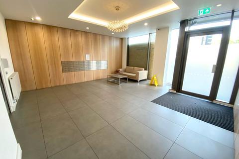 1 bedroom flat for sale, Brixton Hill, Tulse Hill, London, SW2