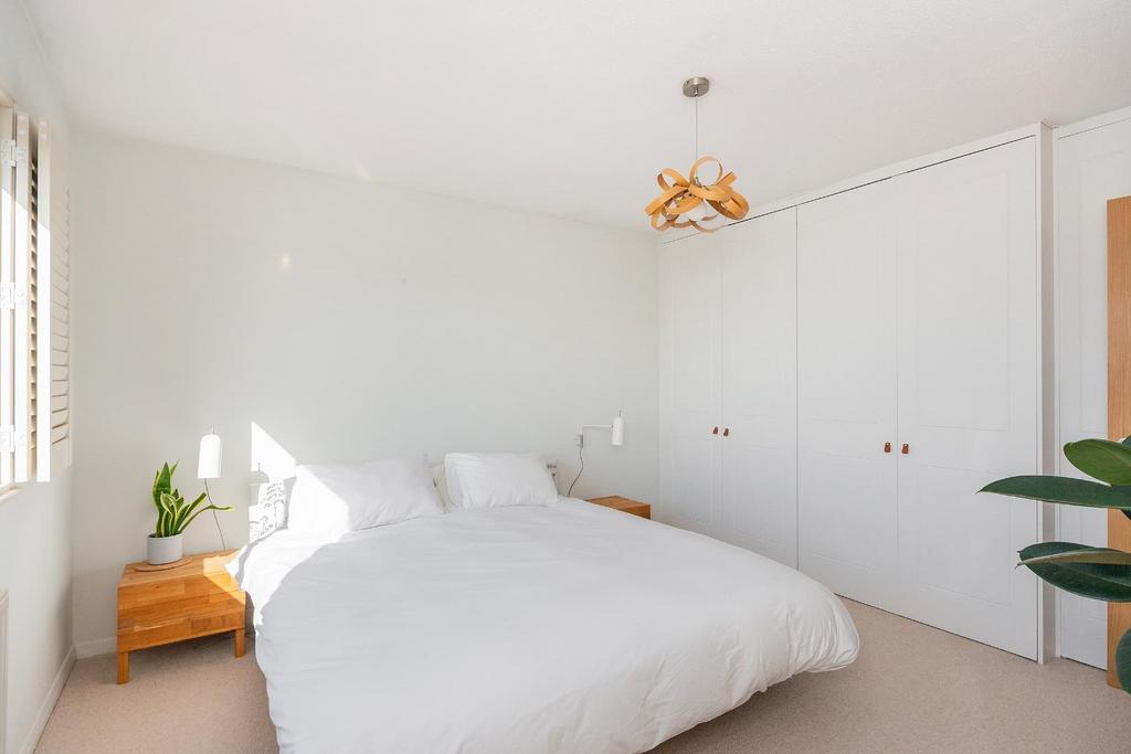 3 R2 MHS - Bedroom E.jpg