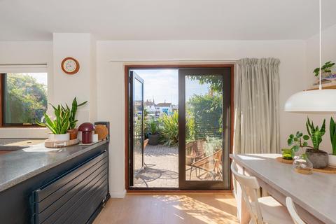 4 bedroom terraced house for sale, Rownham Mead, Hotwells