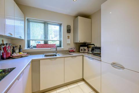 18 Langley Walk, Birmingham, B15 2EN