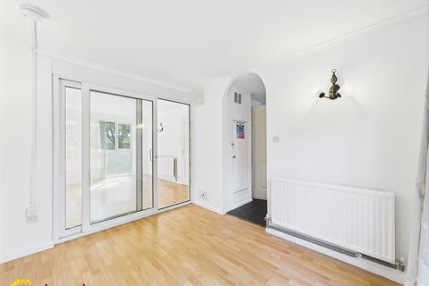 undefined, Ferriston, Banbury OX16