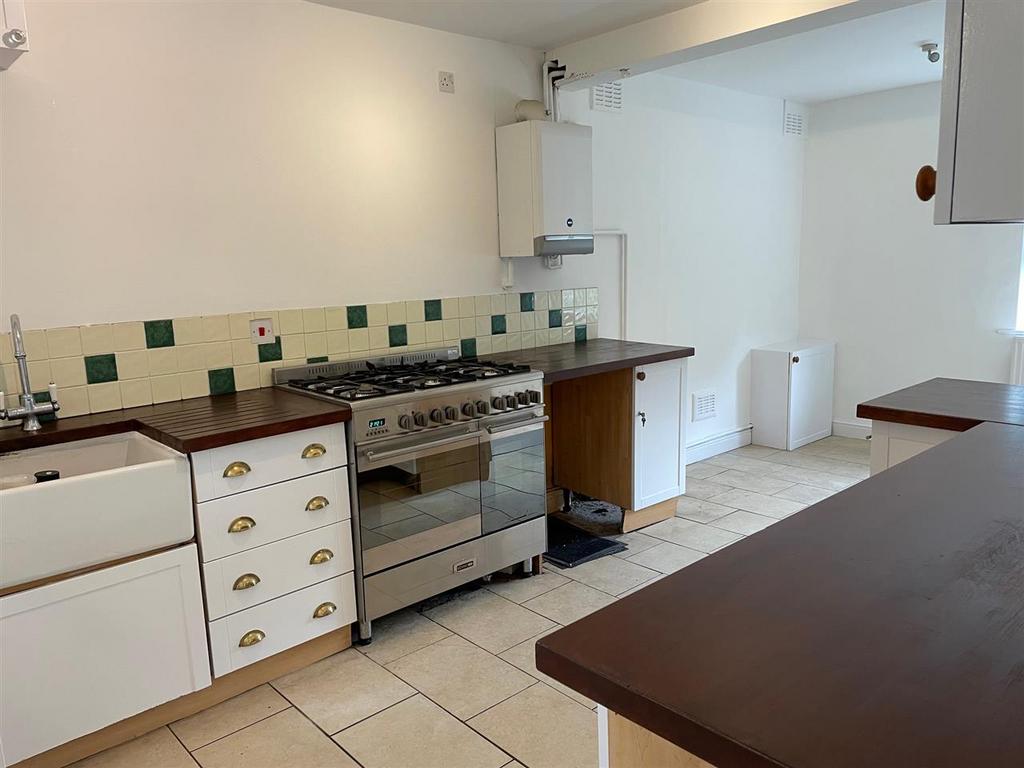 Dining kitchen