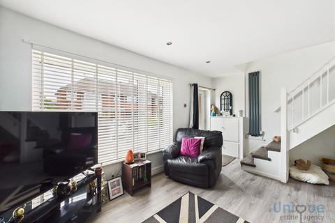 22 Bowfell Close, Blackpool, FY4 4SQ