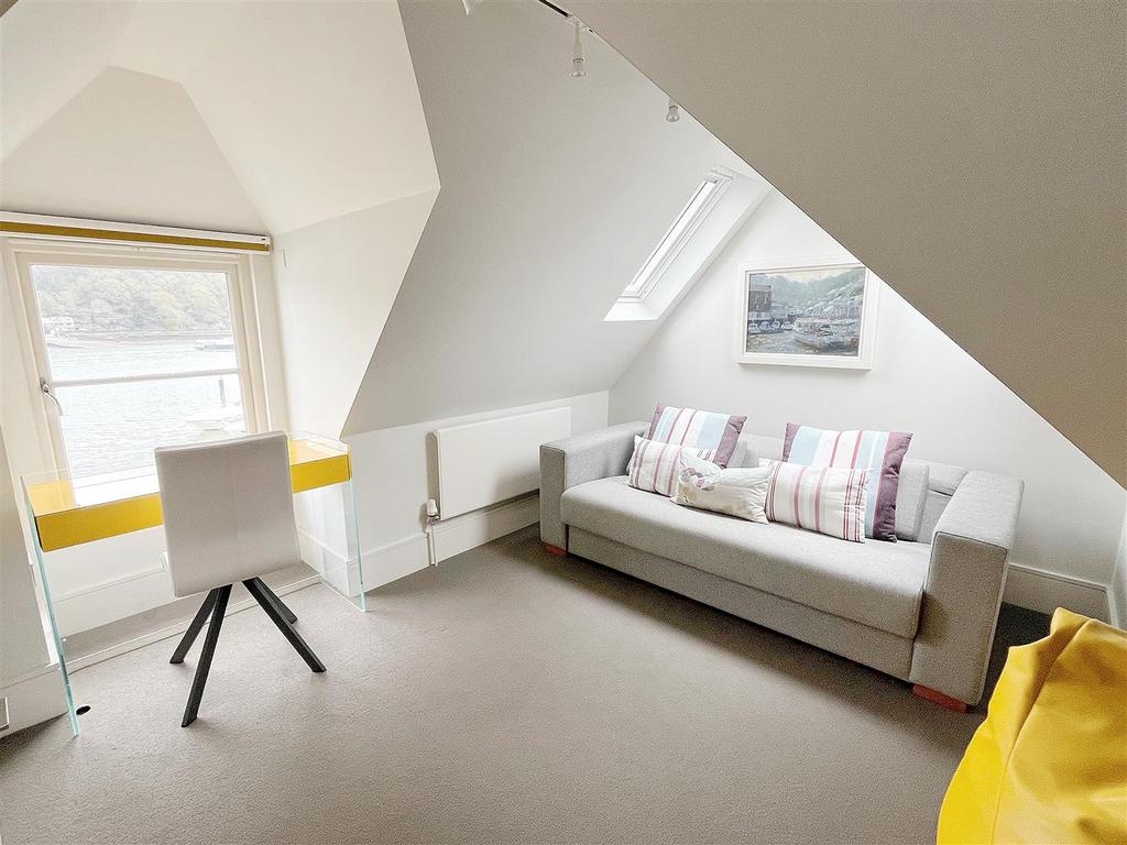 Snug Alternative.jpg