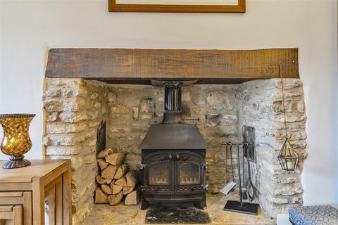 3 bedroom terraced house for sale, Newlands Green, Kington Langley, Chippenham