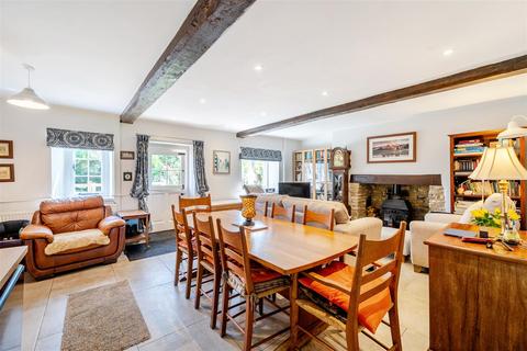 3 bedroom terraced house for sale, Newlands Green, Kington Langley, Chippenham