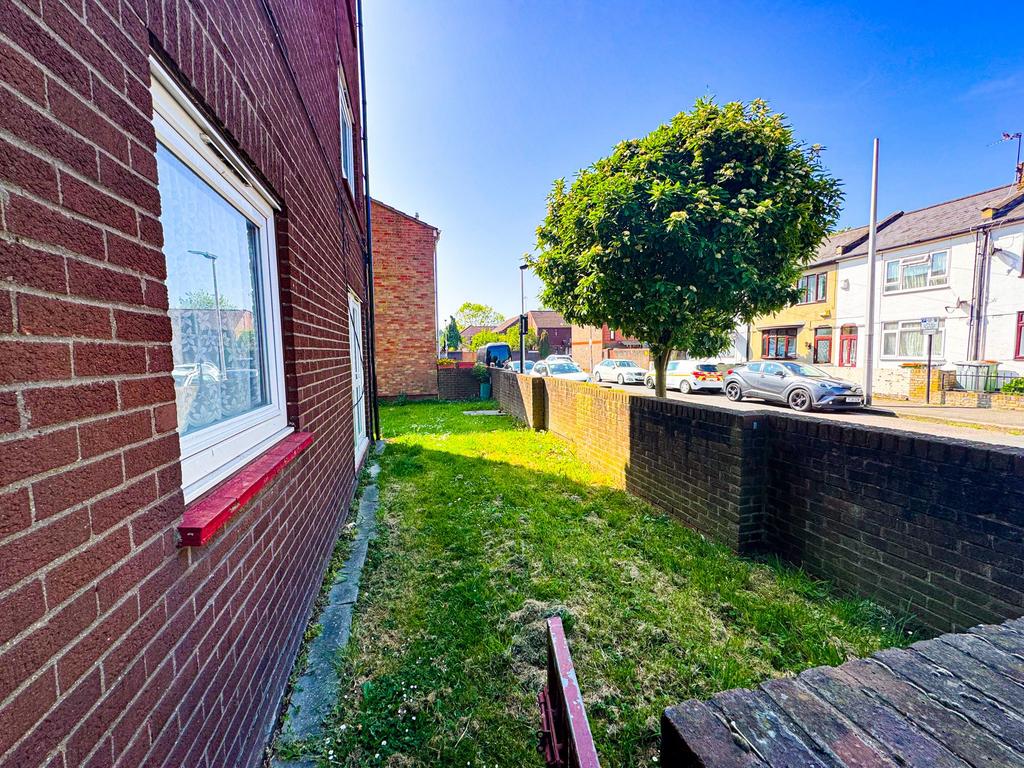 Burgess Road E15