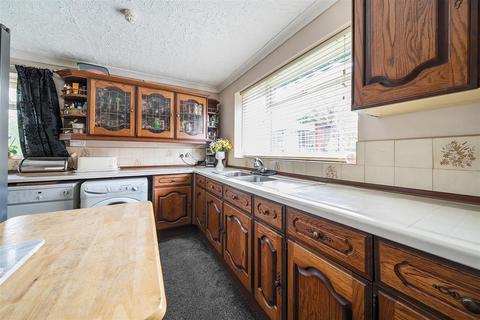 5 bedroom detached house for sale, Marlpool Lane, Kidderminster