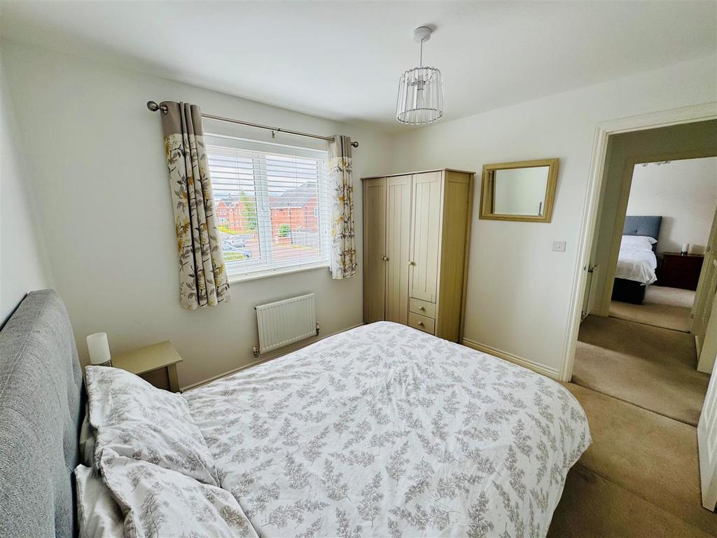 Bedroom 2a.jpg