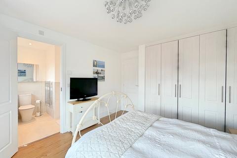 4 bedroom property for sale, Thoroughgood Way, Witham, CM8