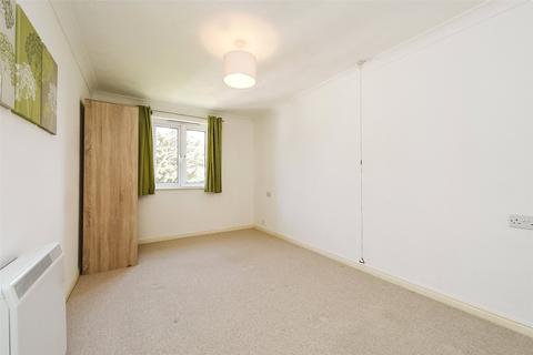 1 bedroom apartment for sale, Madingley Court, Cambridge Road, Southport, Merseyside, PR9
