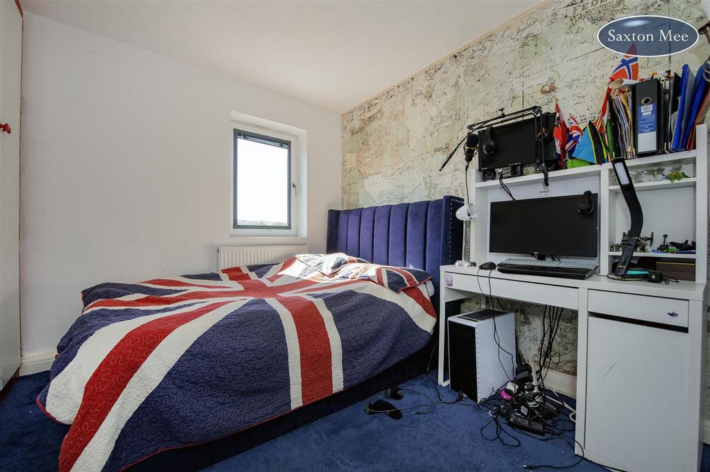 Bedroom 3 7253.jpg