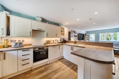 61 Bolts Croft, Chippenham, SN15 3GQ