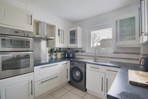 36 Greystone Avenue, Worthing, BN13 1LR