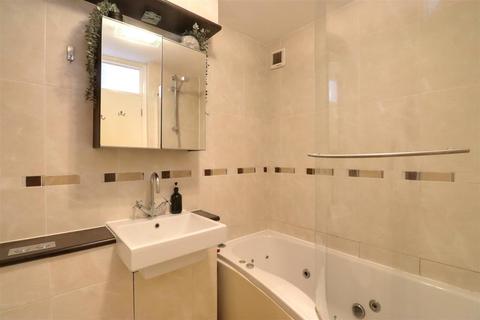36 Greystone Avenue, Worthing, BN13 1LR
