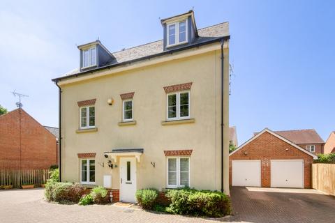 undefined, Bracknell RG12