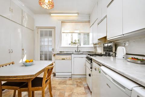 12 Silverknowes Hill, Edinburgh, EH4 5HE