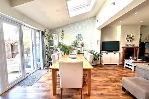 153 Upton Road, Bexleyheath, DA6 8LY