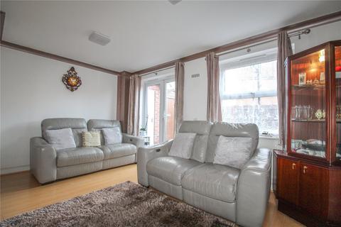 76 Lamplighters Walk, Trowbridge, BA14 0NF