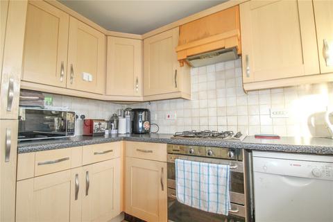 76 Lamplighters Walk, Trowbridge, BA14 0NF