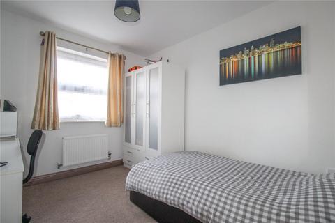 76 Lamplighters Walk, Trowbridge, BA14 0NF