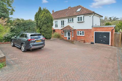 66 Coulsdon Road, Coulsdon, CR5 2LB