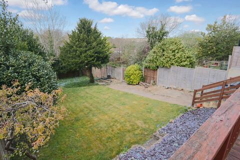 66 Coulsdon Road, Coulsdon, CR5 2LB