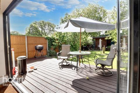 141 Ravenor Park Road, Greenford, UB6 9QZ
