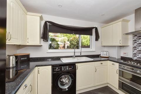 36 Chalcroft Road, Folkestone, CT20 3NG