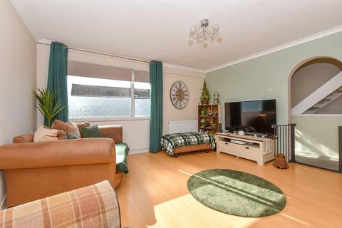36 Chalcroft Road, Folkestone, CT20 3NG