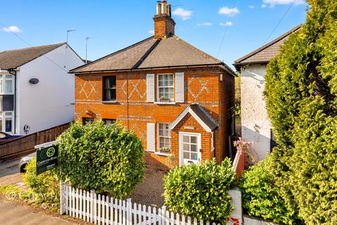 2 bedroom cottage for sale, London Road, ASCOT
