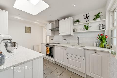 2 bedroom cottage for sale, London Road, ASCOT