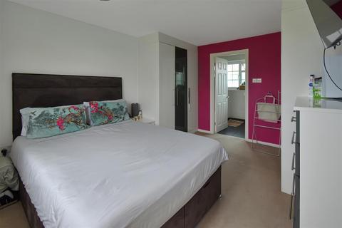 2 Acre Walk, Clare, Sudbury, CO10 8RG