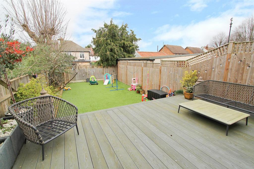 Garden-b.jpg