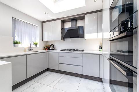 47 Imperial Drive, Gravesend, DA12 4LL