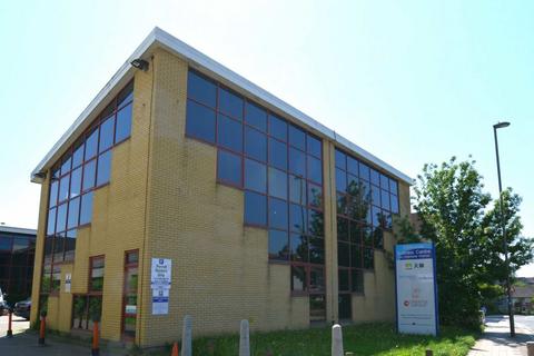 Studio to rent, Colindale Avenue, London NW9